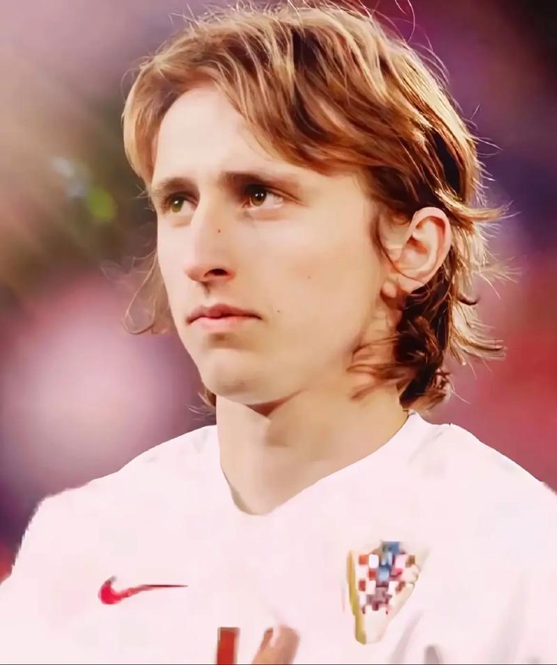 巴神、内马尔，才是最接近梅西、C罗的