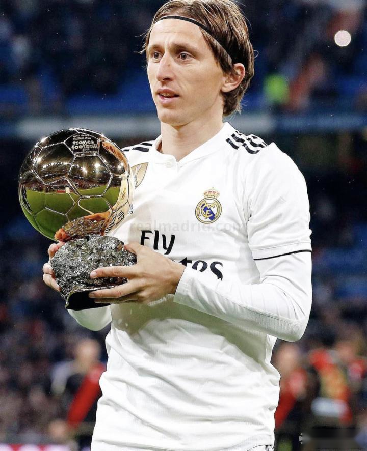 TT官方：签下Heru、Junhao等选手；NONAME转任主教练